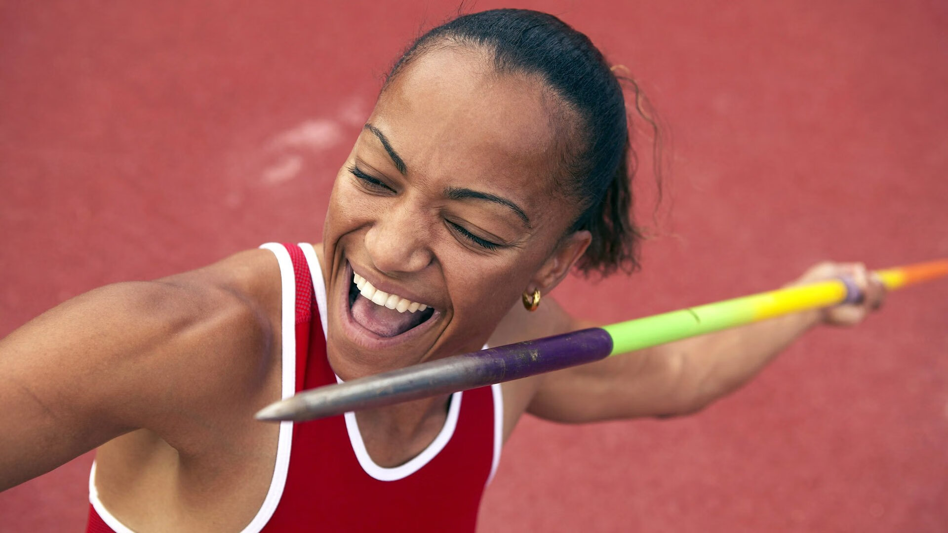 绿茵场上的黄色潜水艇，比利亚雷亚尔末节奇袭，为美加墨世界杯西班牙队敲响警钟