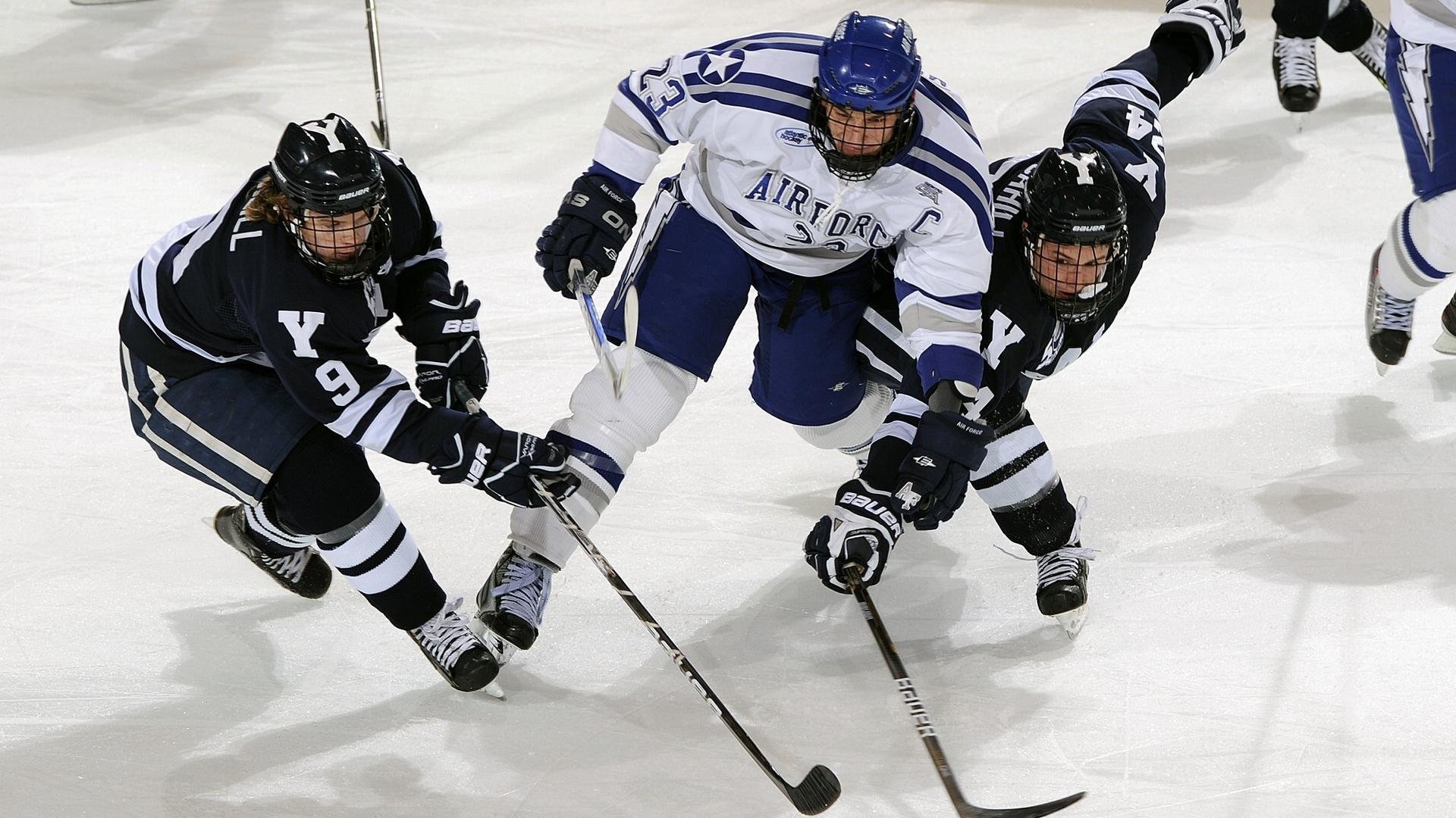 克瓦拉茨赫利亚统治全场,德国带走西班牙