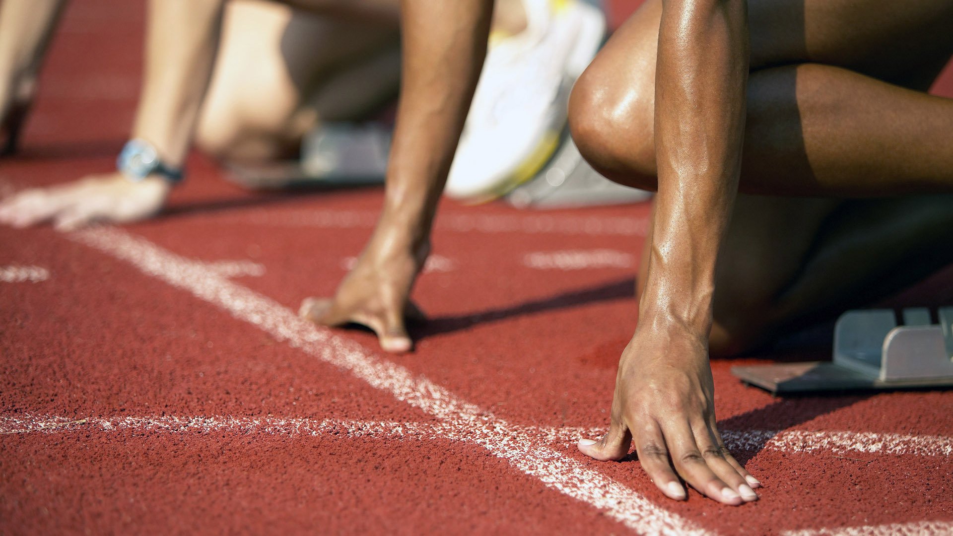 F1新赛季揭幕战之夜,约基奇如何像顶级车手一样带动全队节奏?