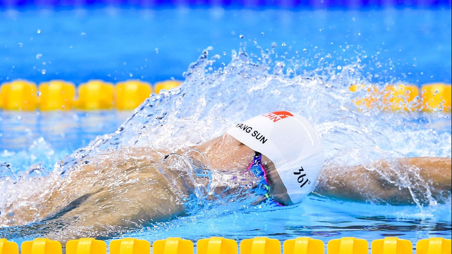 AYXapp下载-亚特兰大狂胜突尼斯，美加墨世界杯焦点战中的战术革命与足球新秩序