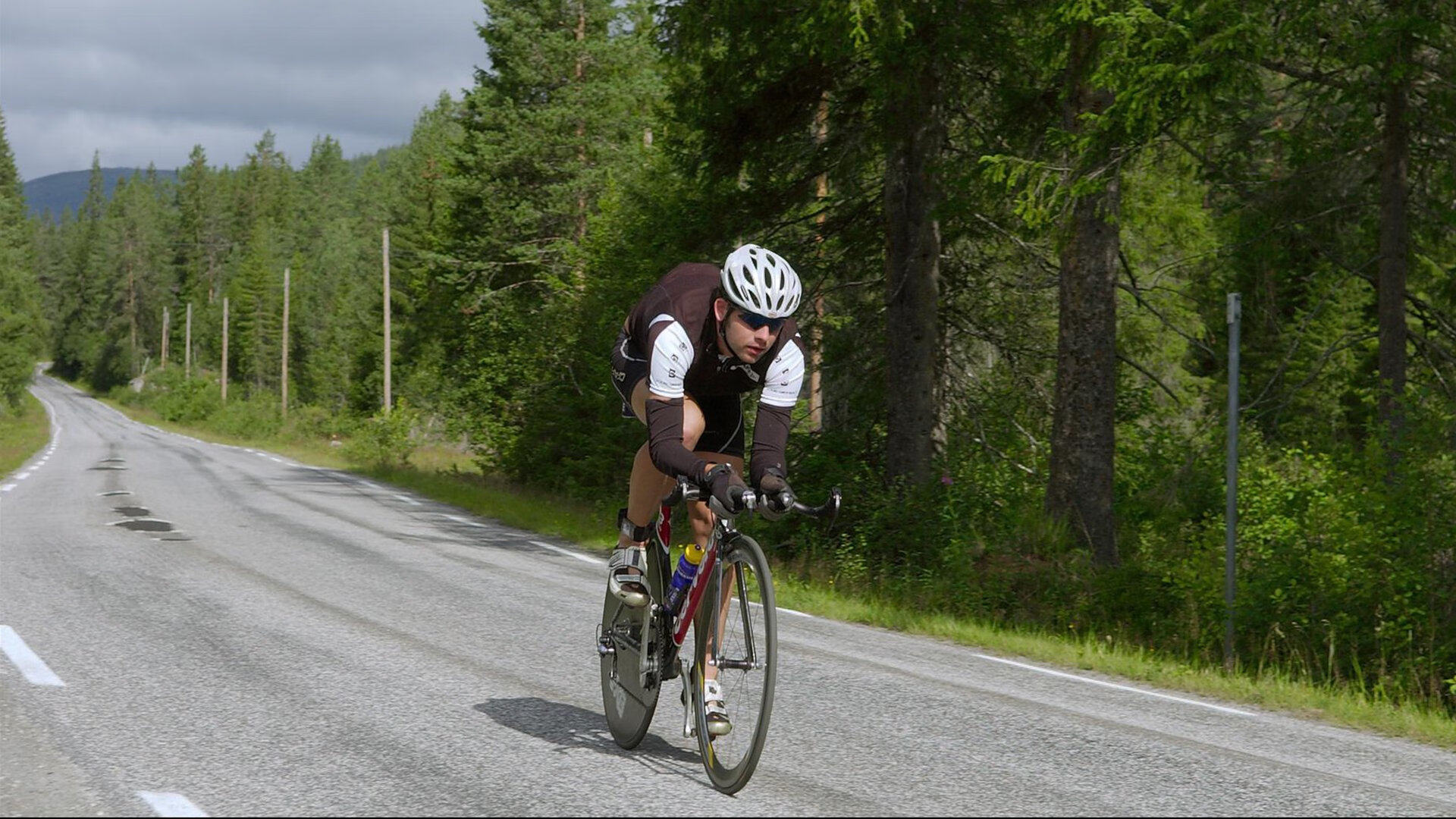 绝境重生!新疆队决胜局力克森林狼,字母哥关键封盖定乾坤